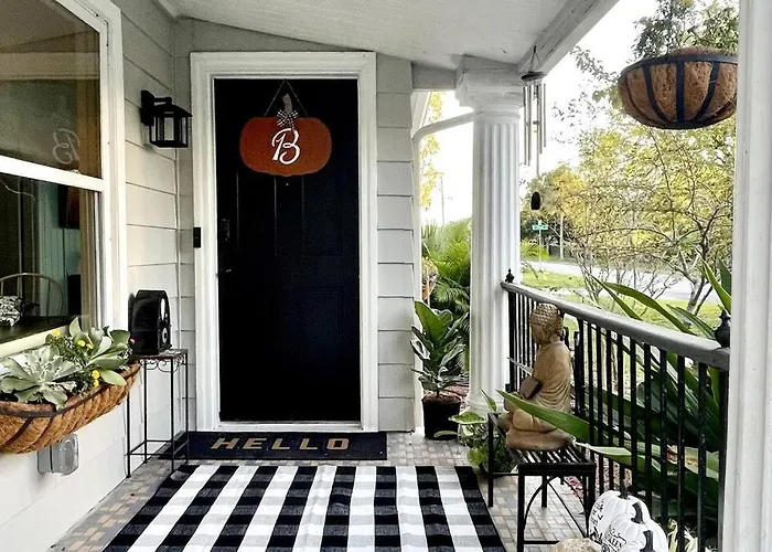 Cozy Sanctuary Minutes From The Bay And Beaches